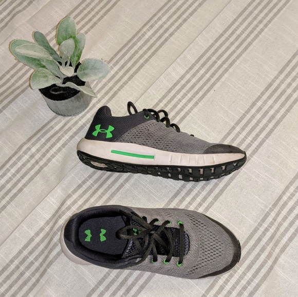boys green under armour shoes